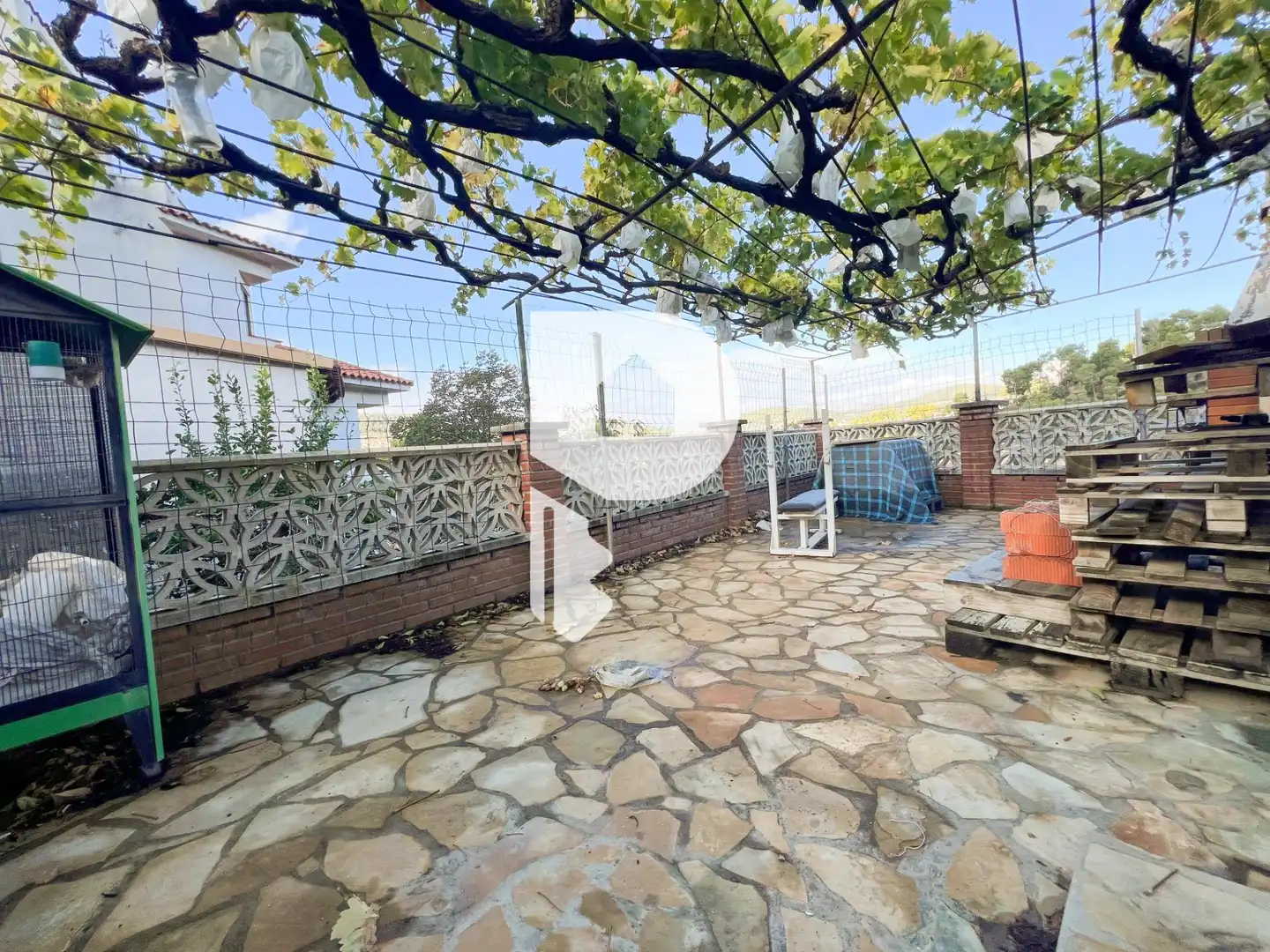 Terrassa de Casa o xalet en venda en Vallirana amb Aire condicionat, Calefacció i Jardí privat