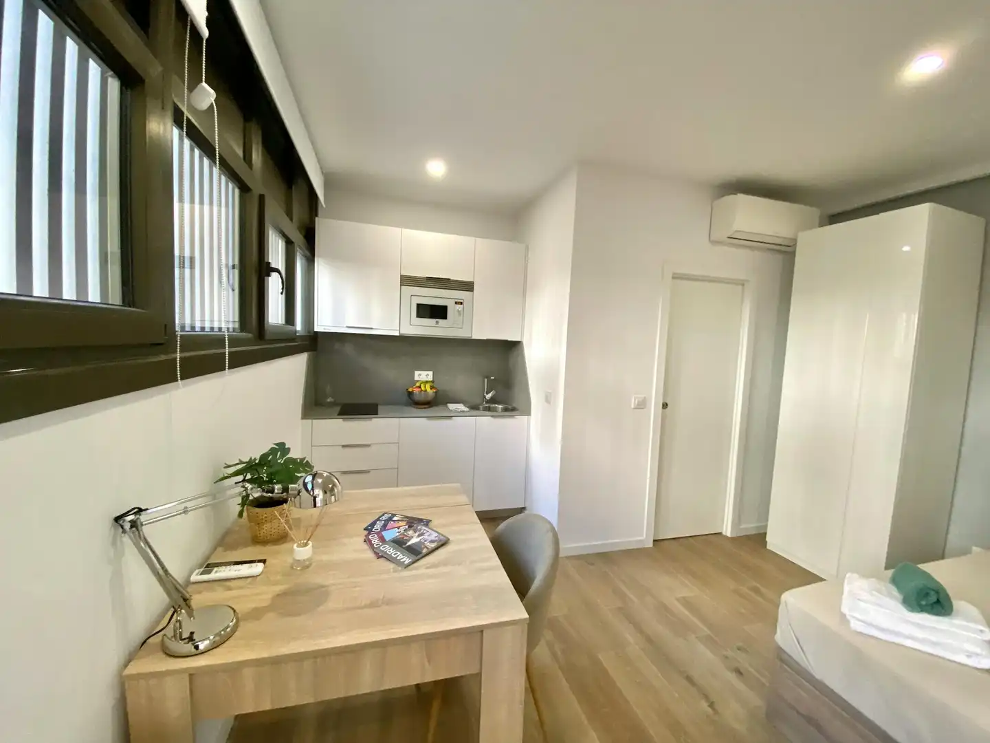 Küche von Wohnung zur Miete in Madrid mit Klimaanlage, Heizung und Privatgarten