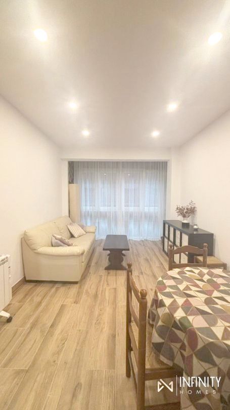Living room of Flat to rent in Bilbao   with Heating