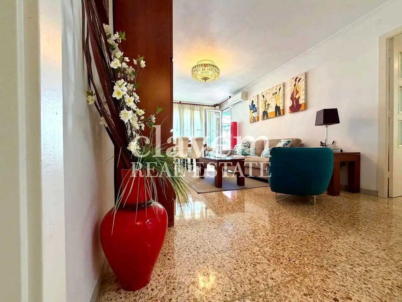 Vista exterior de Piso en venta en Barcelona con Aire acondicionado, Amueblado y Balcón