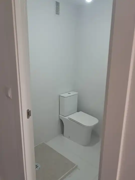Bathroom of Flat for sale in Alaquàs  with Balcony and Internet