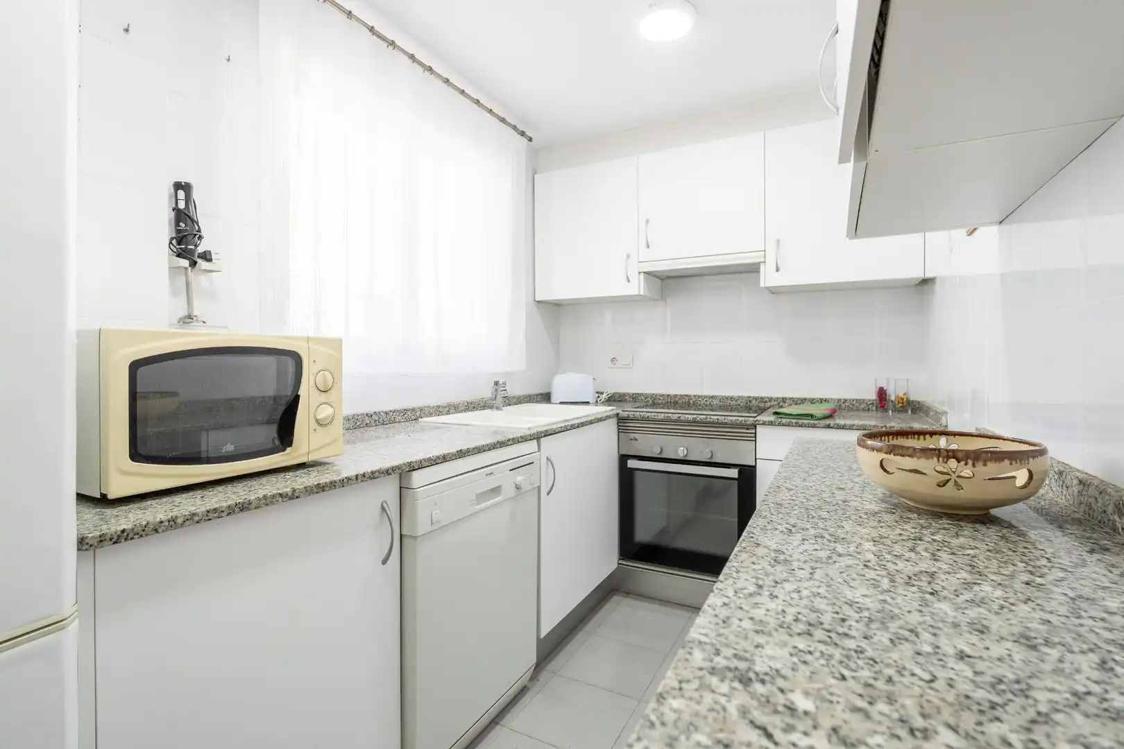 Cocina de Piso de alquiler en Valencia con Aire acondicionado, Calefacción y Amueblado