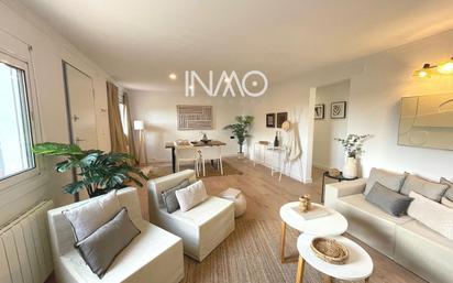 Sala d'estar de Casa o xalet en venda en Rubí amb Aire condicionat, Calefacció i Jardí privat