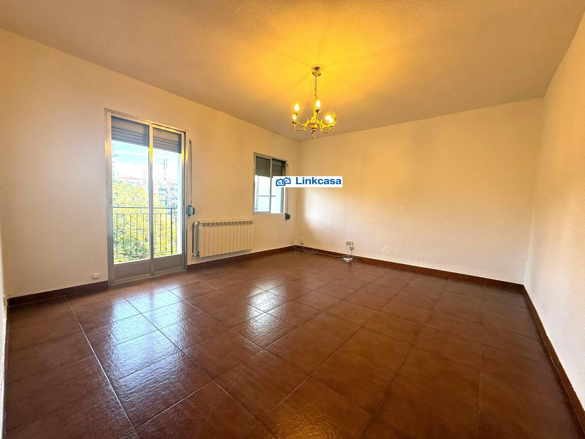 Piso en venta en Calle LAGUNA, Aluche, Latina
