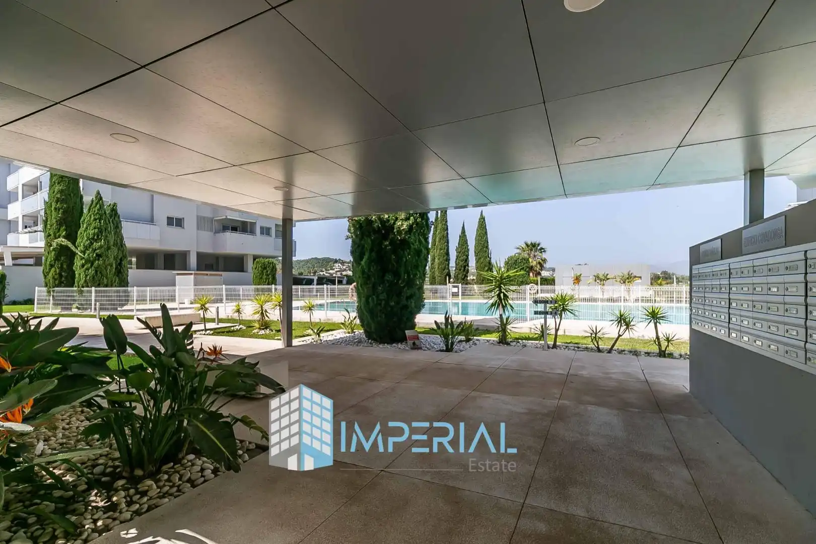 Swimming pool of Flat for sale in Fuengirola  with Air Conditioner, Heating and Terrace