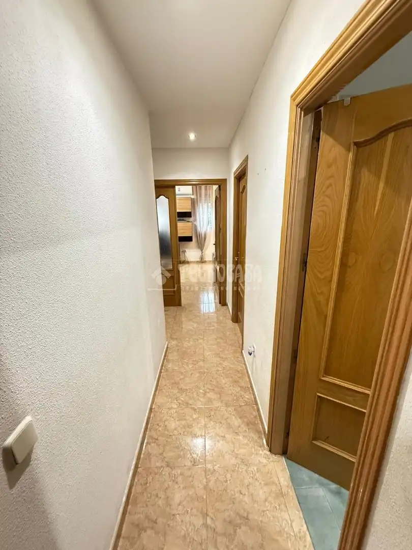 Wohnung zum Verkauf in Coslada mit Klimaanlage und Heizung