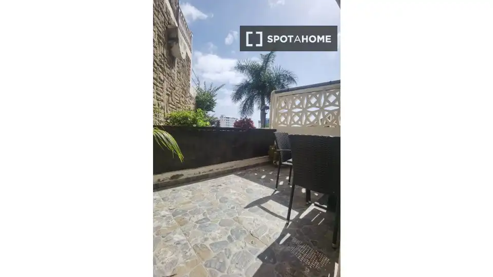 Vista exterior de Apartament per a compartir en Tacoronte amb Aire condicionat, Terrassa i Moblat