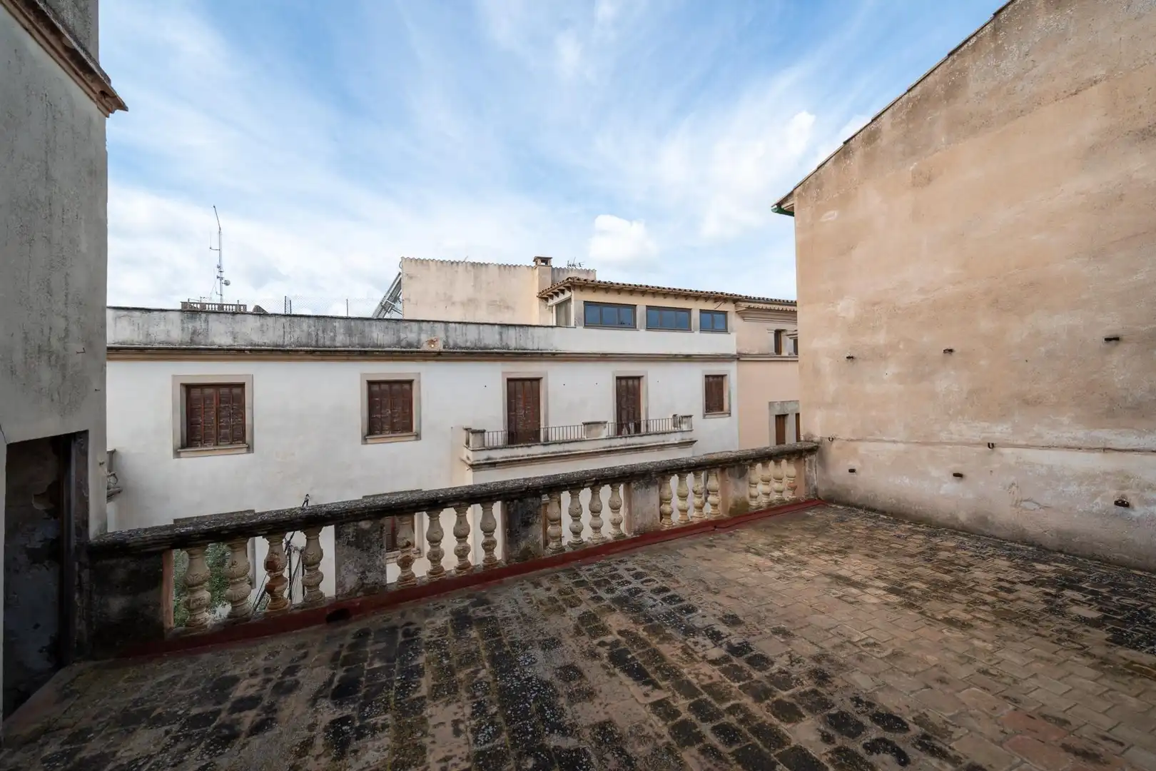 Vista exterior de Àtic en venda en Porreres amb Aire condicionat, Calefacció i Jardí privat