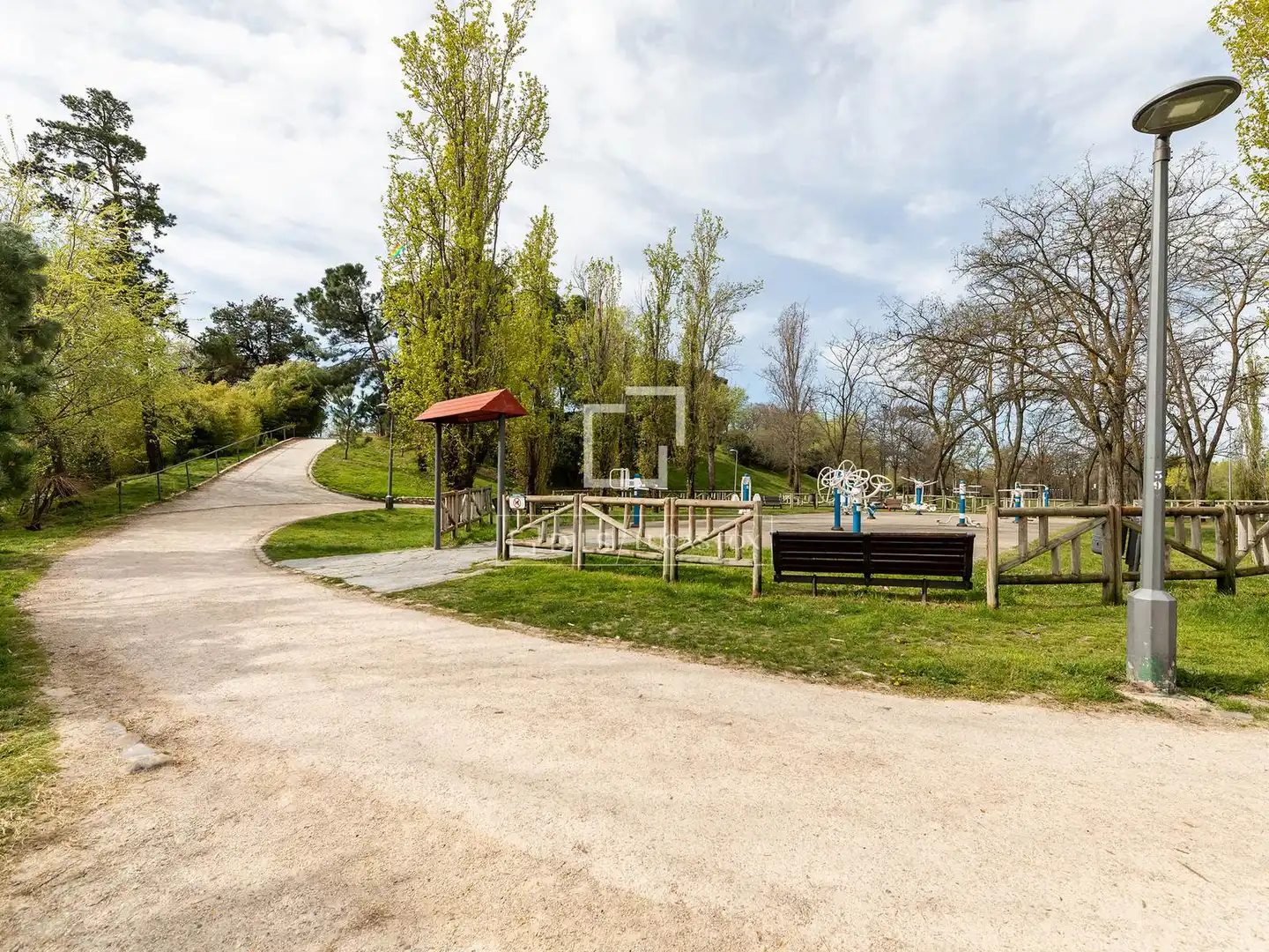 Vista exterior de Casa o xalet en venda en La Moraleja amb Aire condicionat, Calefacció i Jardí privat