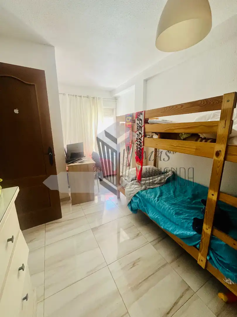 Schlafzimmer von Wohnung zum Verkauf in Algeciras