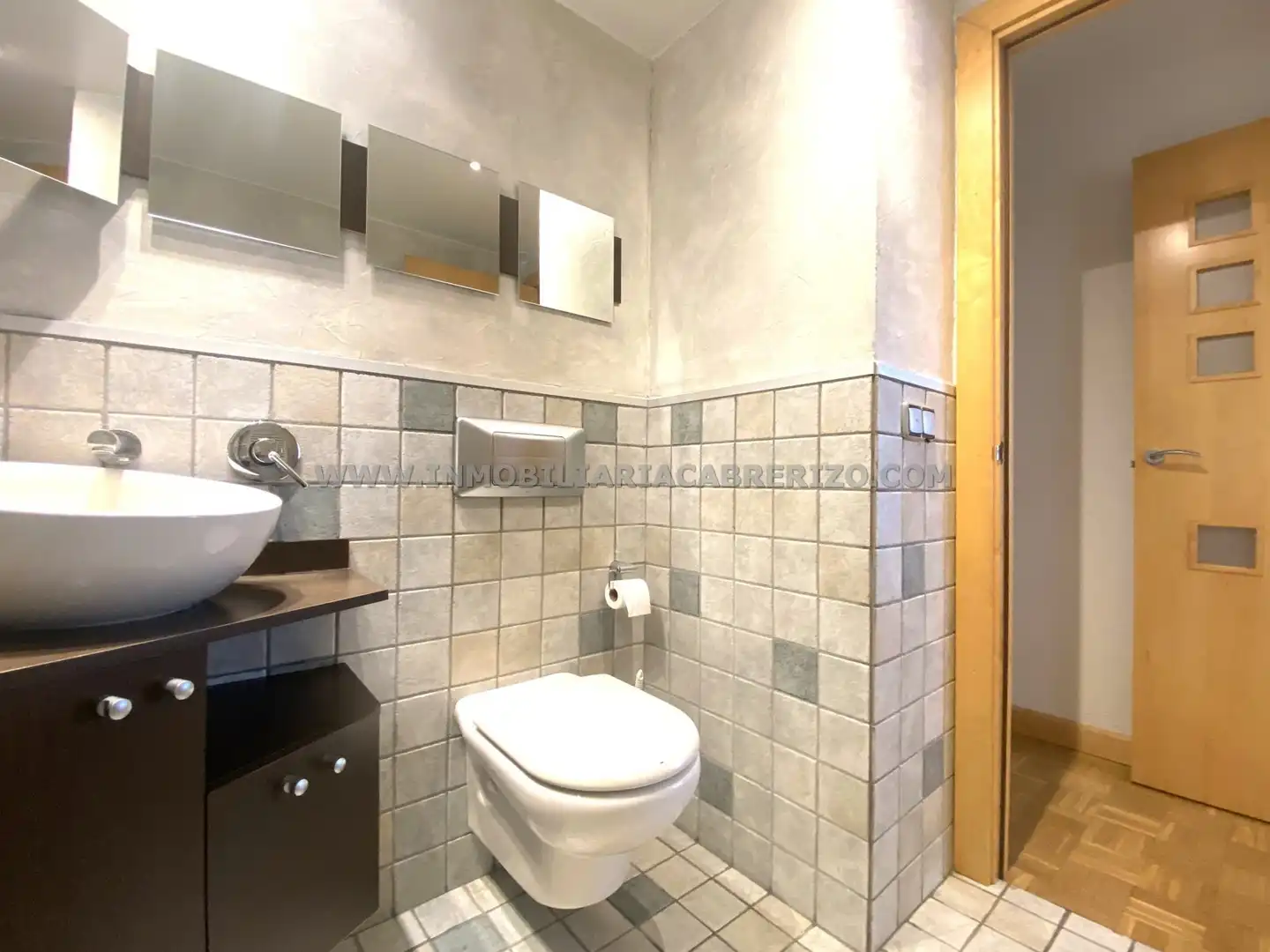 Baño de Piso en venta en Barañáin / Barañain con Calefacción, Parquet y Horno