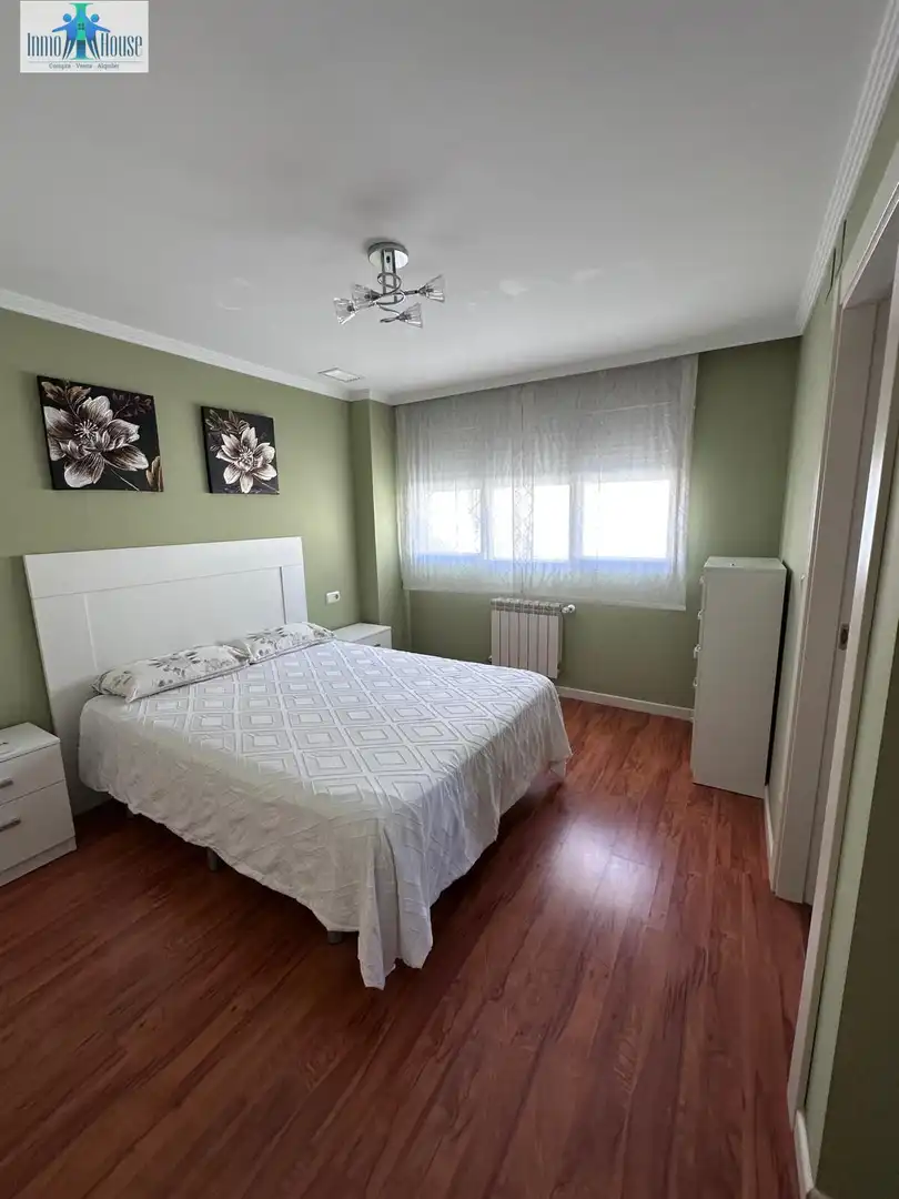Habitación de Casa adosada de alquiler en Albacete con Aire acondicionado, Calefacción y Parquet