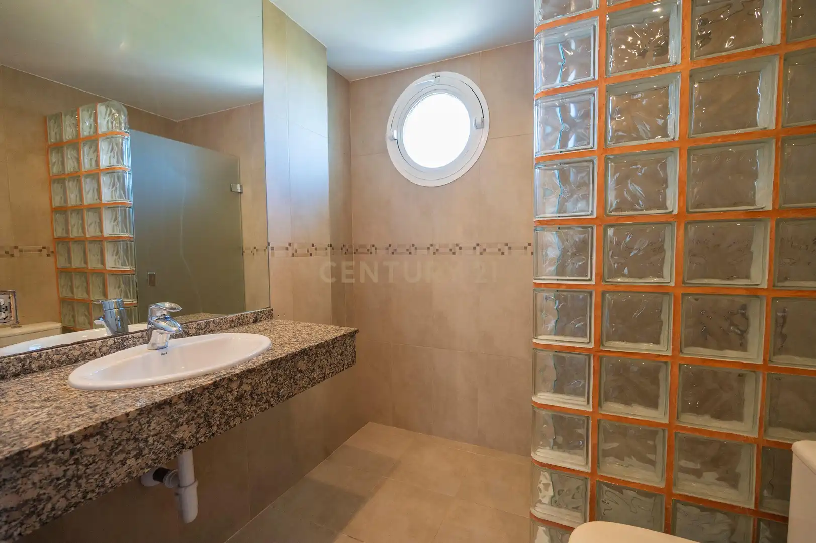 Bany de Apartament en venda en Eivissa amb Aire condicionat, Traster i Piscina