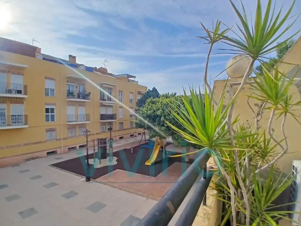 Vista exterior de Casa adosada en venda en Rafelbuñol / Rafelbunyol, Valencia