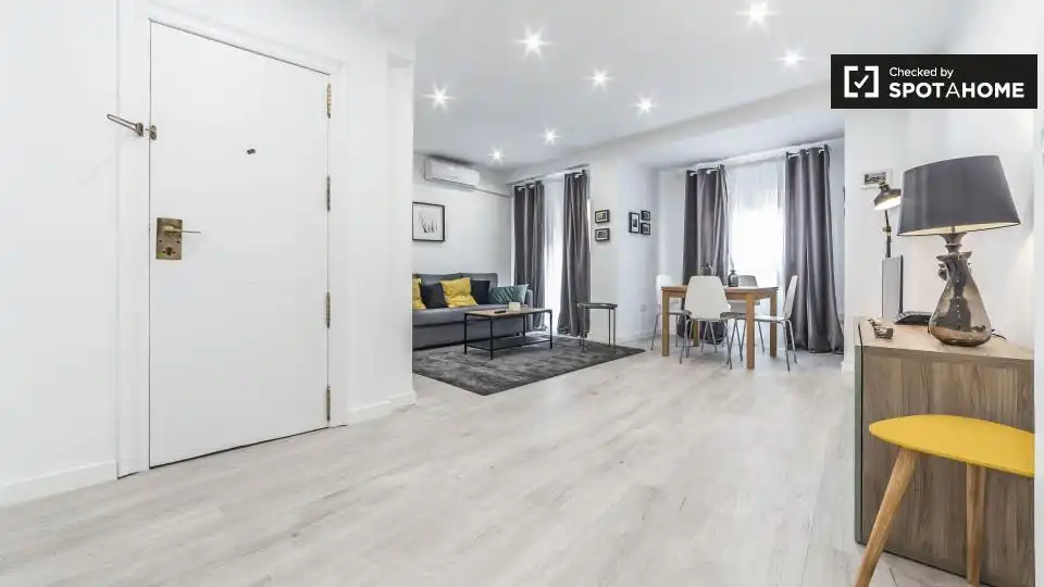 Living room of Flat for rent in Valencia  with Air Conditioner, Heating and Furnished
