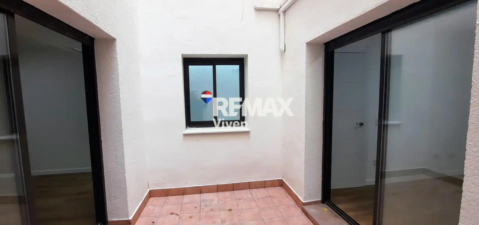 Terraza de Planta baja en venta en Vilanova i la Geltrú con Aire acondicionado, Calefacción y Parquet