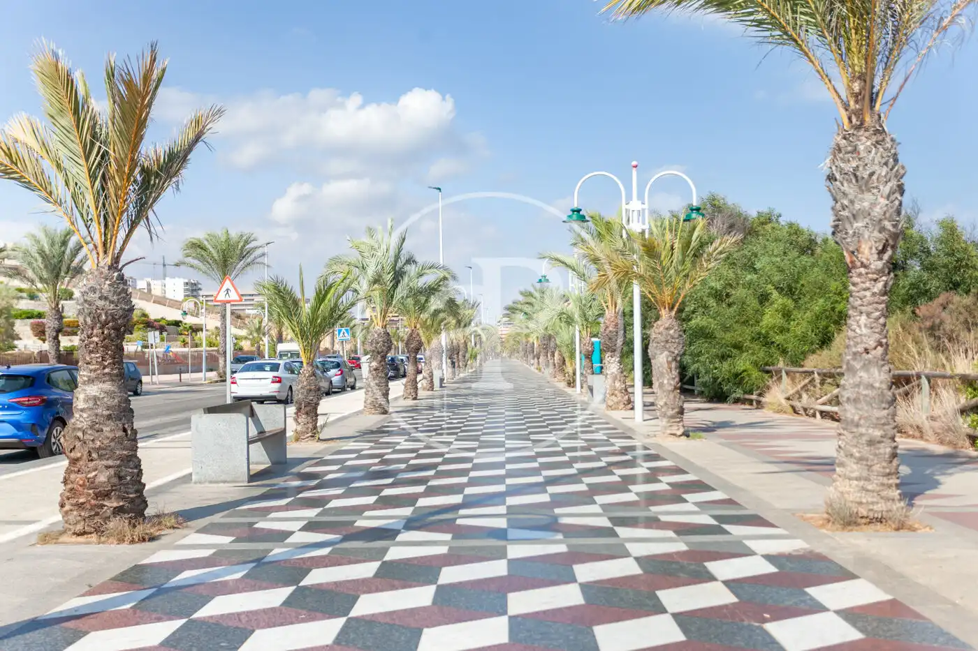 Vista exterior de Pis en venda en Elche / Elx amb Aire condicionat, Calefacció i Jardí privat