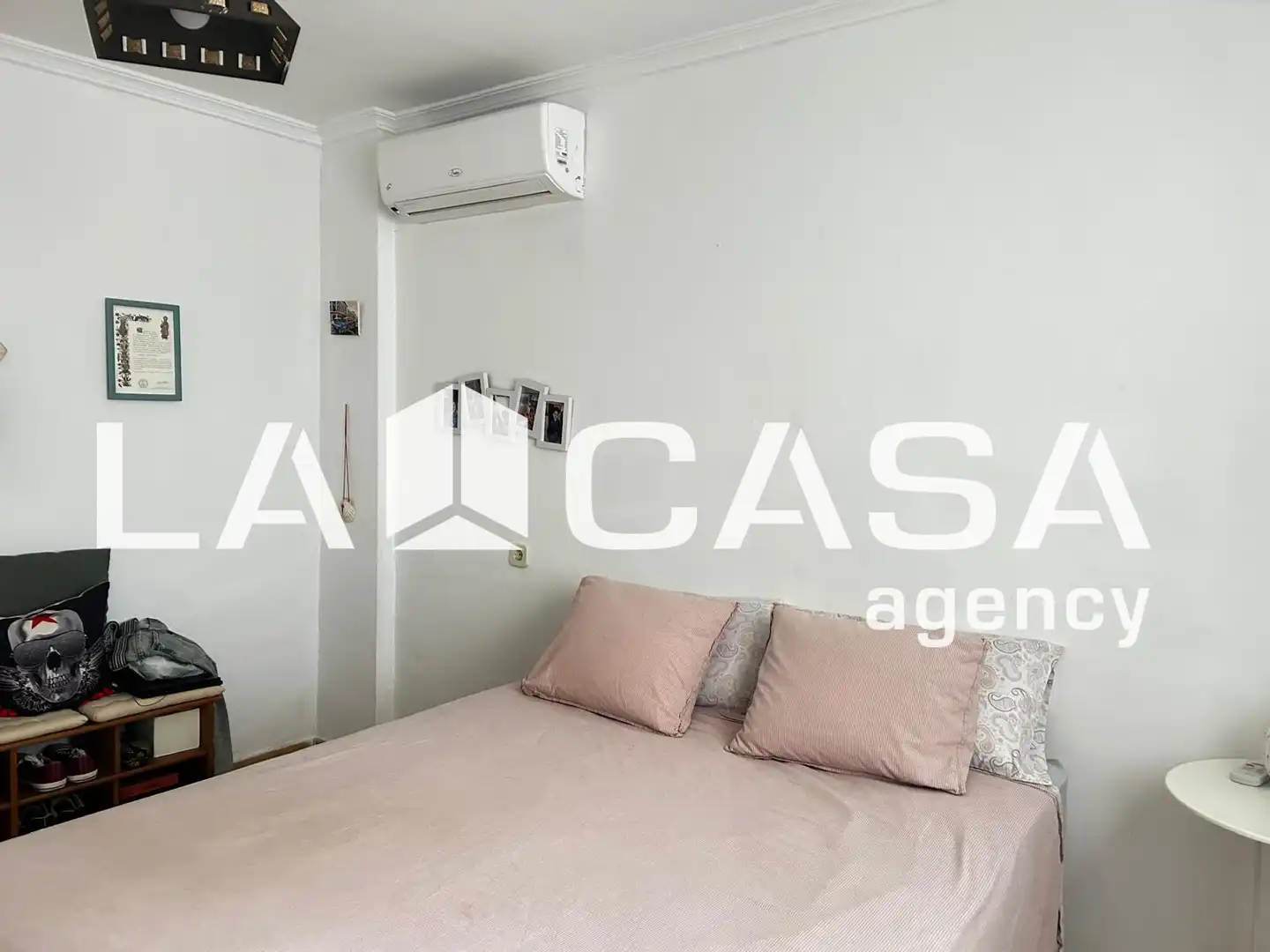 Dormitori de Casa o xalet en venda en Alcalá de Guadaira amb Aire condicionat, Traster i Piscina