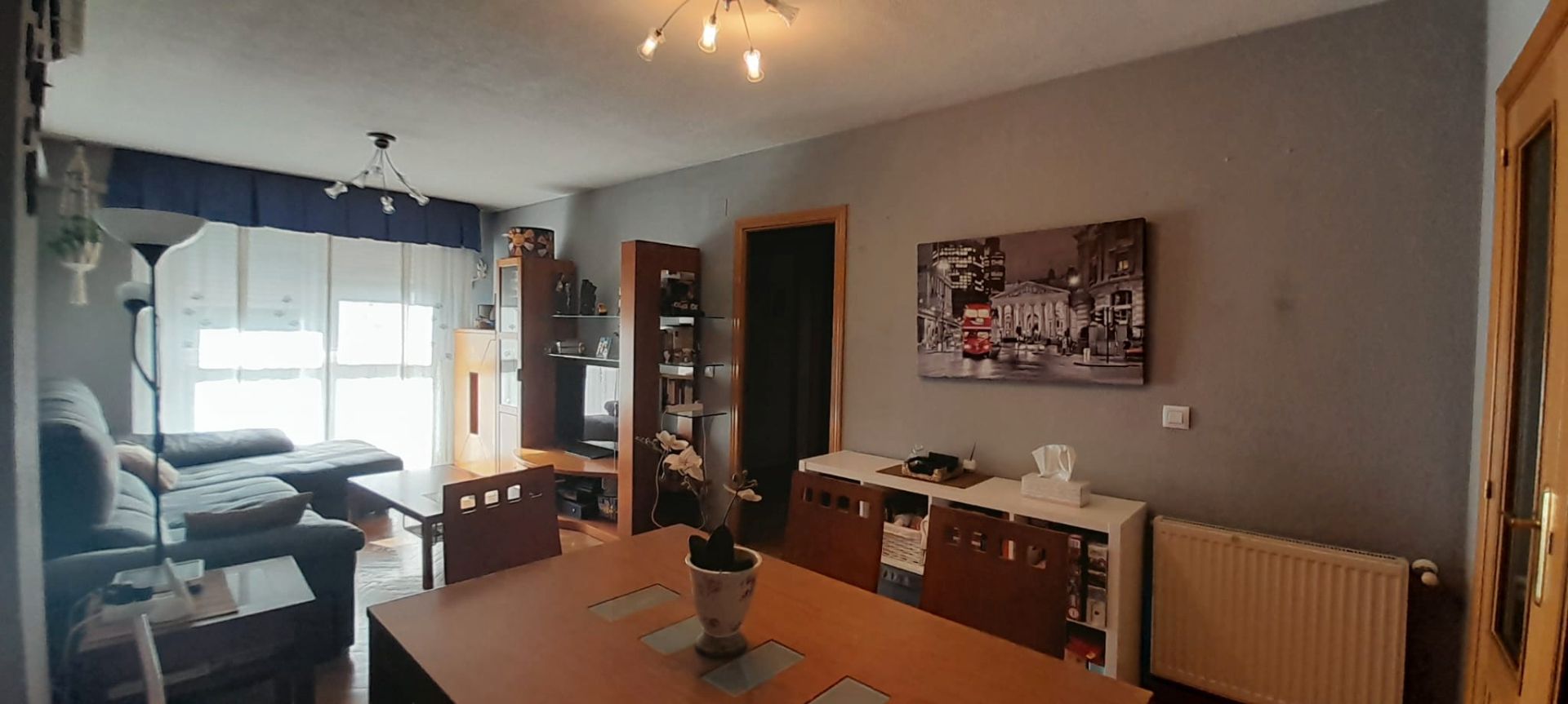 Living room of Flat for sale in  Madrid Capital  with Air Conditioner, Heating and Parquet flooring