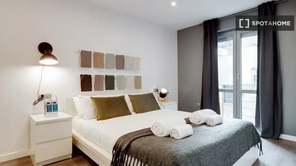 Habitación de Piso de alquiler en Barcelona con Aire acondicionado, Calefacción y Amueblado