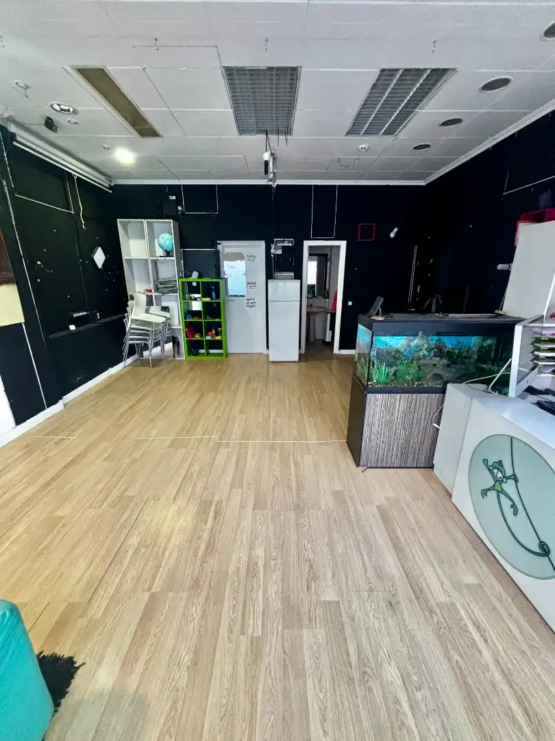 Local comercial en alquiler en Zona Centro - Ayuntamiento, imagen 3