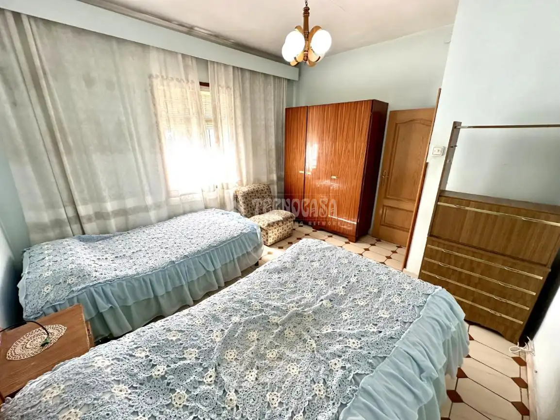 Bedroom of Detached homes for sale in Marchamalo  with Heating