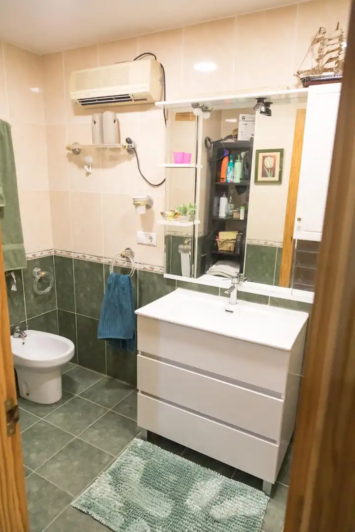 Baño de Casa adosada en venta en San Vicente del Raspeig / Sant Vicent del Raspeig con Jardín privado, Terraza y Piscina