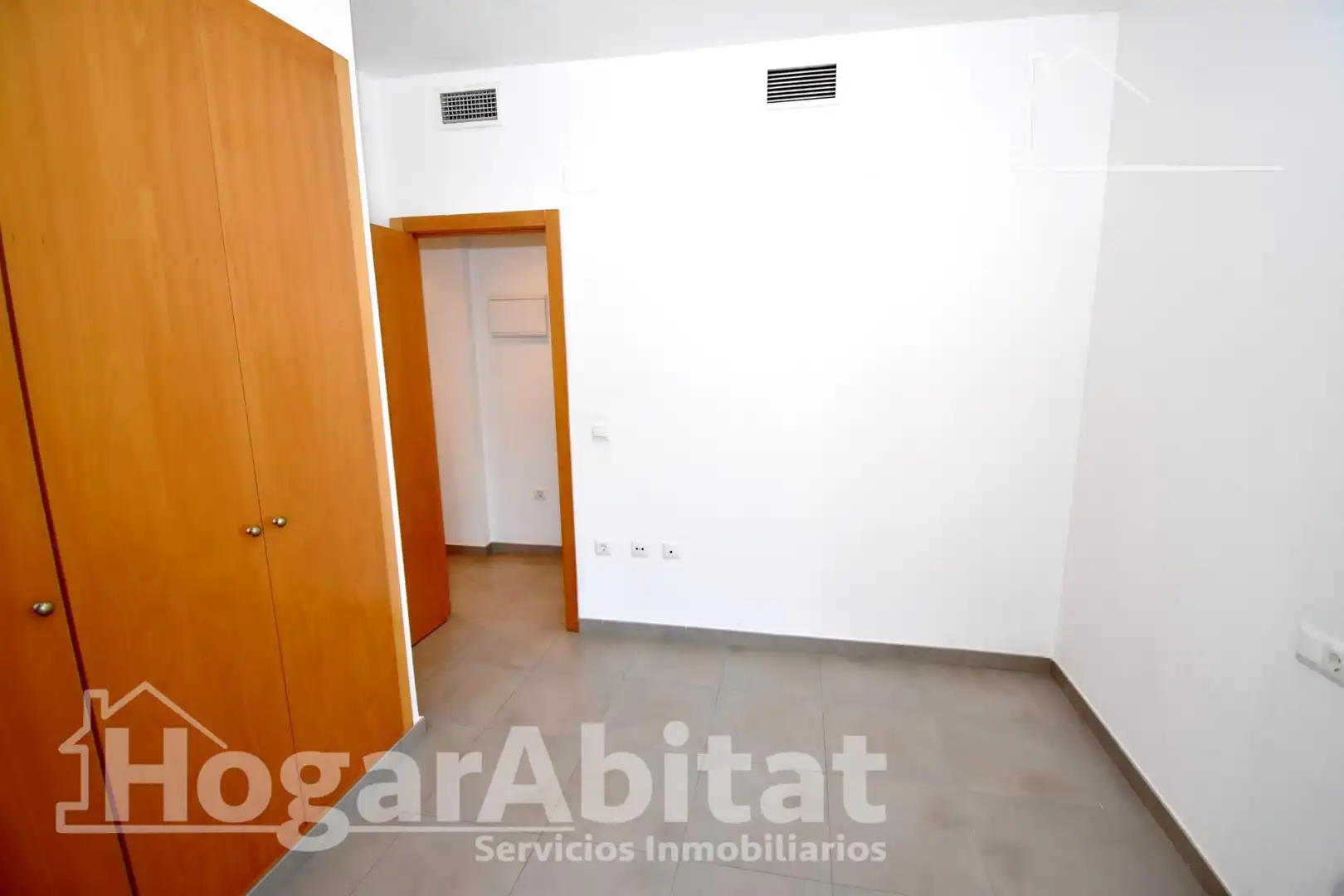 Schlafzimmer von Wohnung zum Verkauf in Massanassa mit Klimaanlage, Heizung und Terrasse
