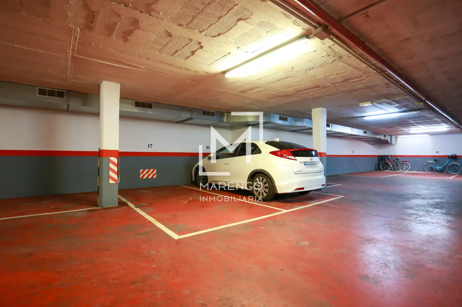 Parkplatz von Wohnung zur Miete in Sitges mit Klimaanlage, Heizung und Parkett