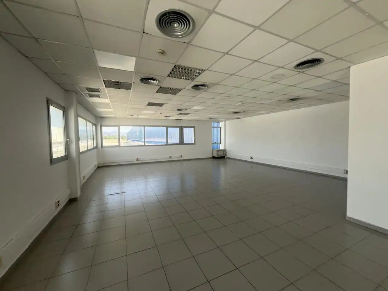 Nave industrial de alquiler en Valls