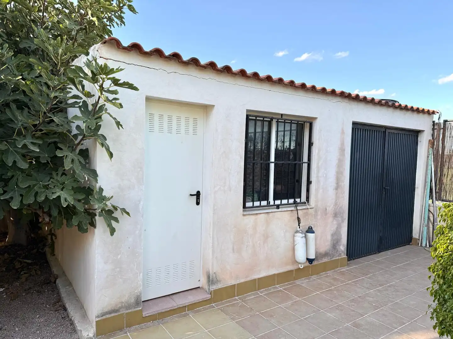Vista exterior de Casa o xalet en venda en Elche / Elx amb Aire condicionat, Calefacció i Jardí privat