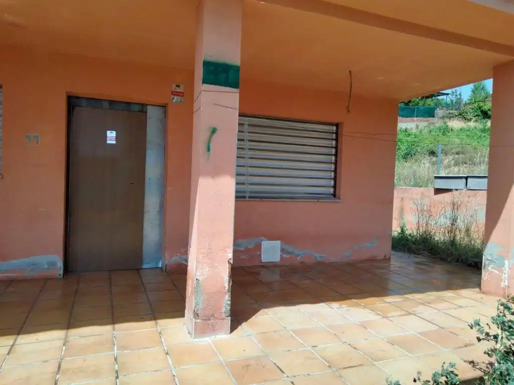 Casa adosada en venta en Carrer Garrigues, 10, Caldes de Malavella