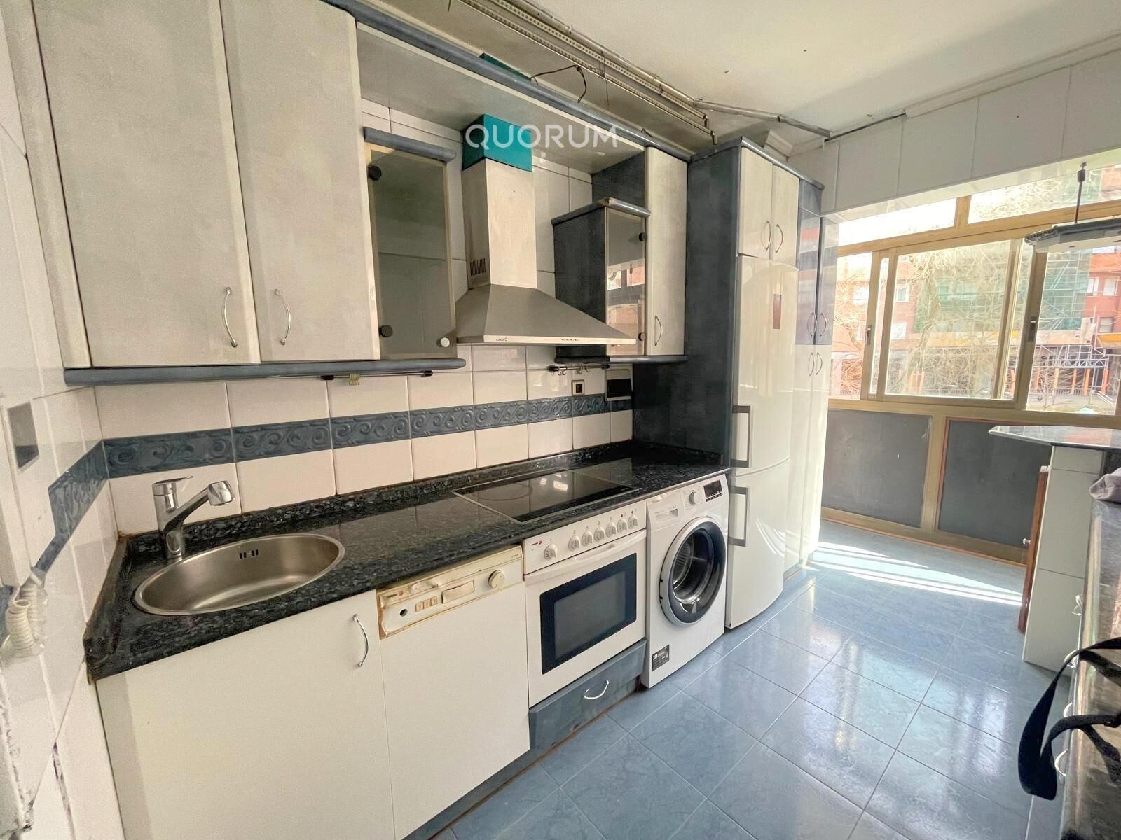 Cocina de Piso en venta en Bilbao  con Calefacción