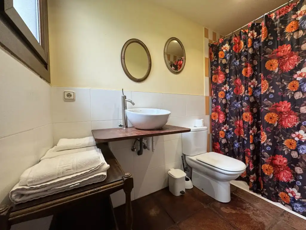 Baño de Finca rústica de alquiler en Aizarnazabal con Calefacción, Terraza y Trastero