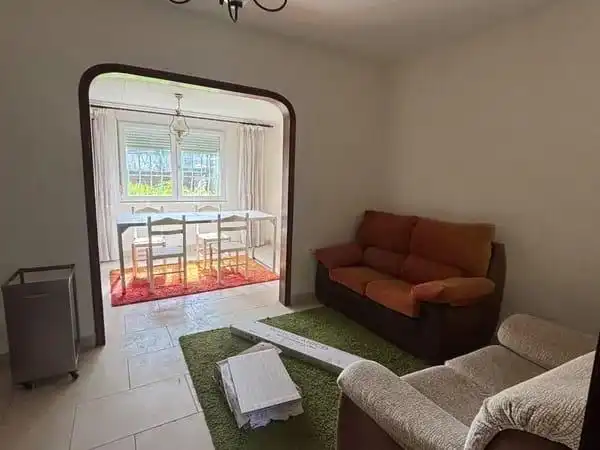 Sala de estar de Casa o chalet en venta en Carballo con Jardín privado y Amueblado