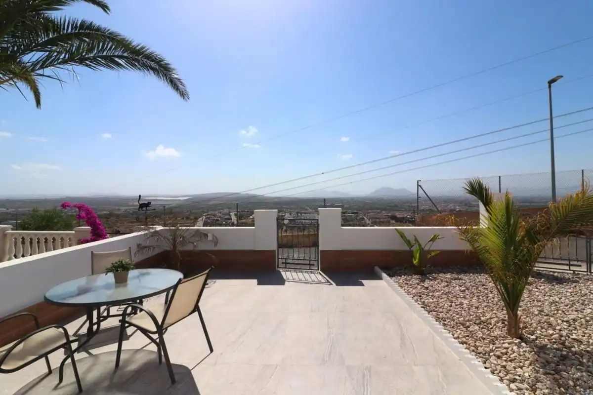 Terrassa de Casa o xalet en venda en Benimar