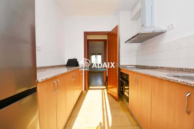 Piso en Venta en Avenida de la Bondad en Nuevo Cáceres