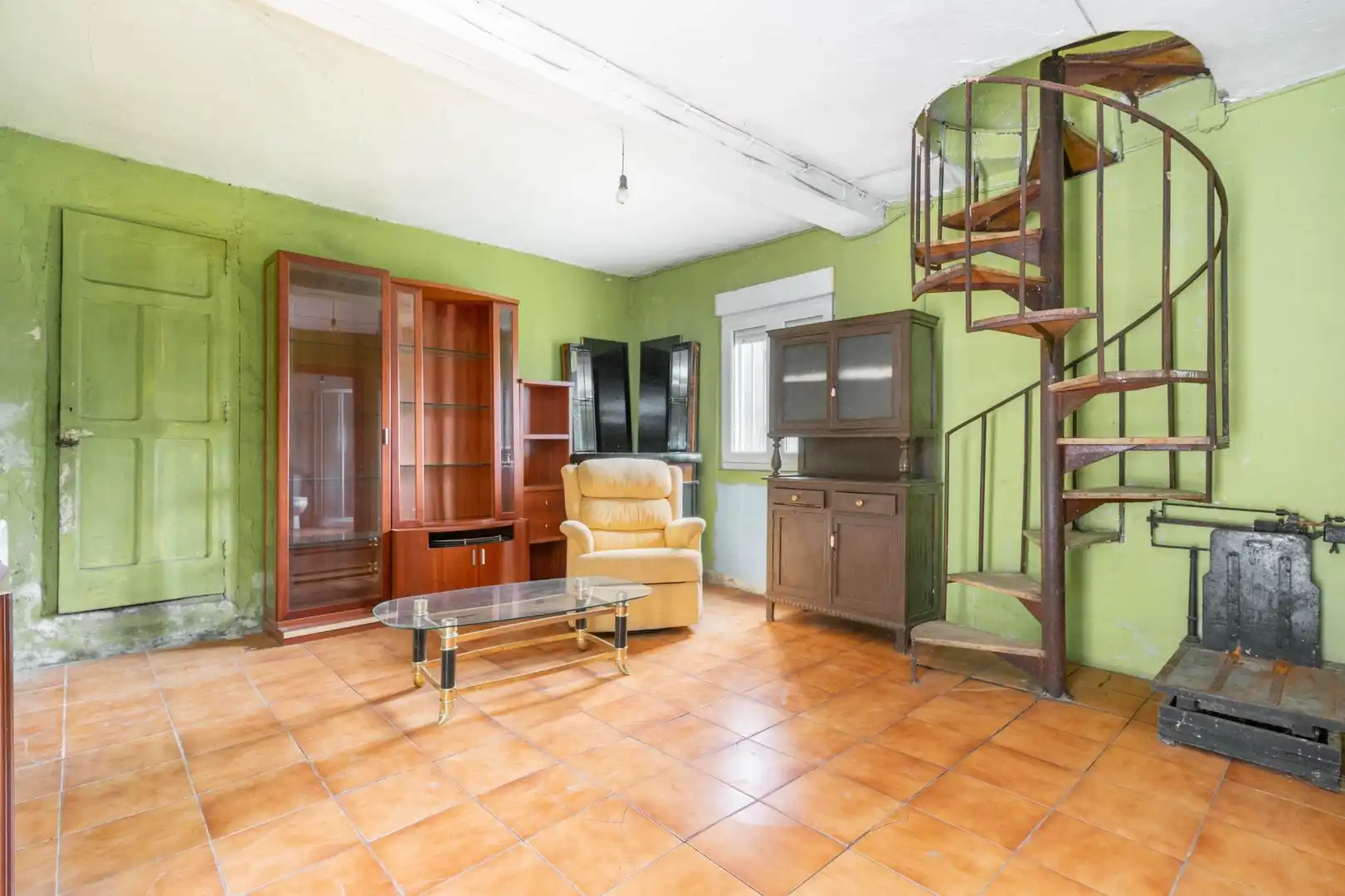 Sala d'estar de Casa o xalet en venda en Laviana amb Calefacció, Jardí privat i Terrassa
