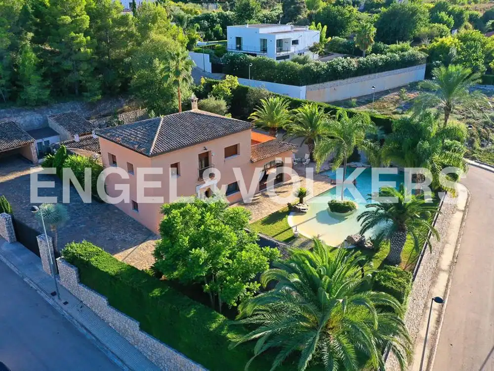 Vista exterior de Casa o xalet en venda en Xàtiva amb Aire condicionat, Calefacció i Jardí privat