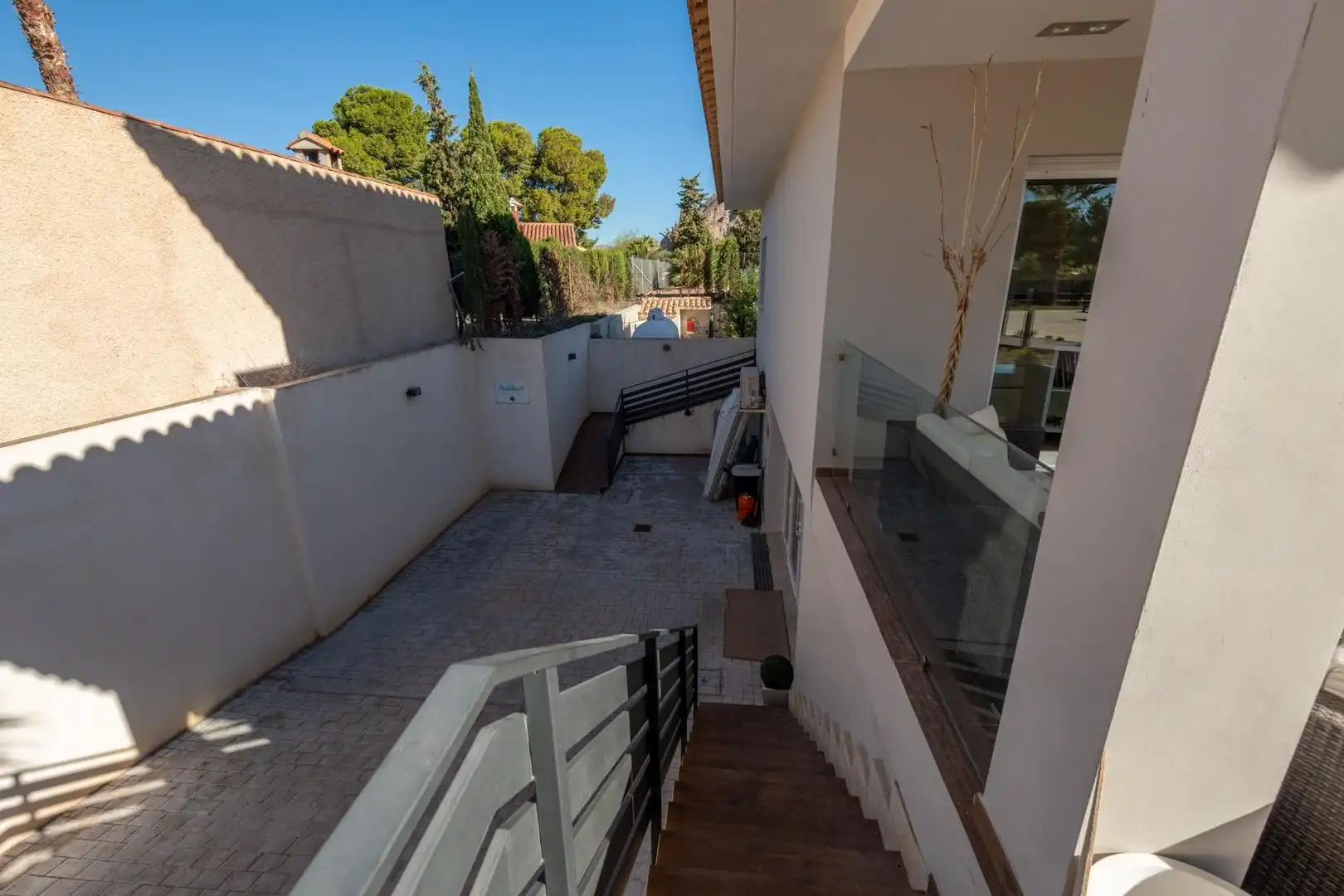Terraza de Casa o chalet en venta en Alicante / Alacant con Aire acondicionado, Calefacción y Jardín privado