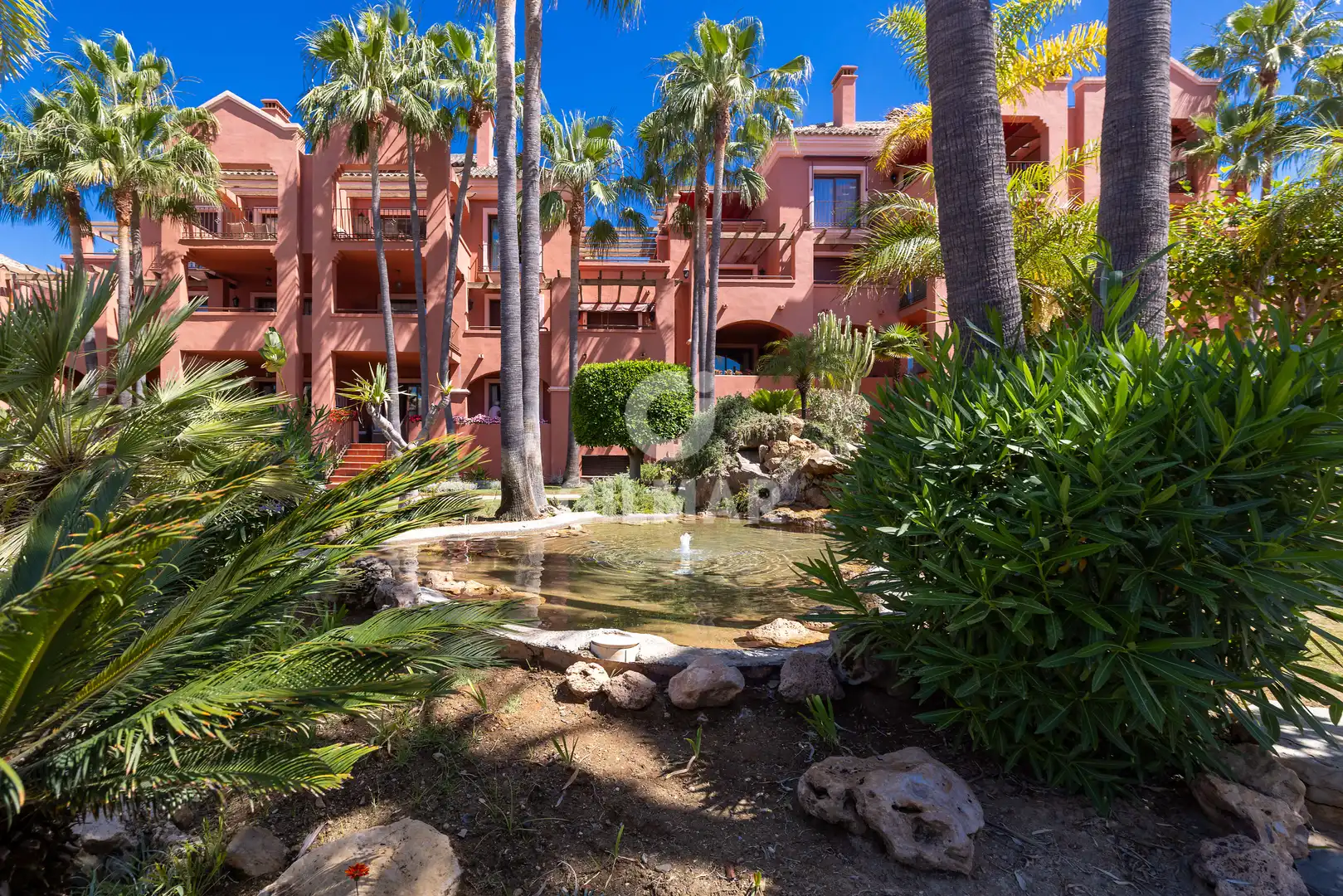 Vista exterior de Apartament en venda en Marbella amb Calefacció, Traster i Piscina