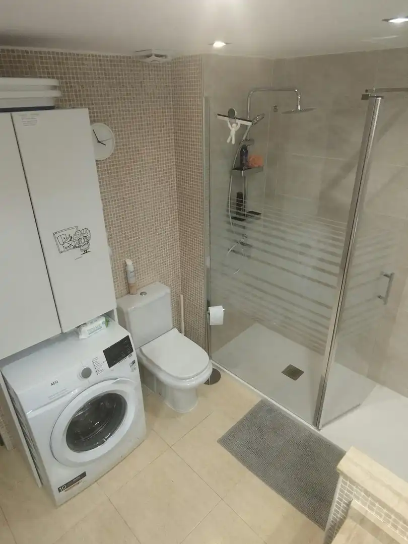 Bathroom of Flat for rent in Badalona  with Air Conditioner, Heating and Furnished