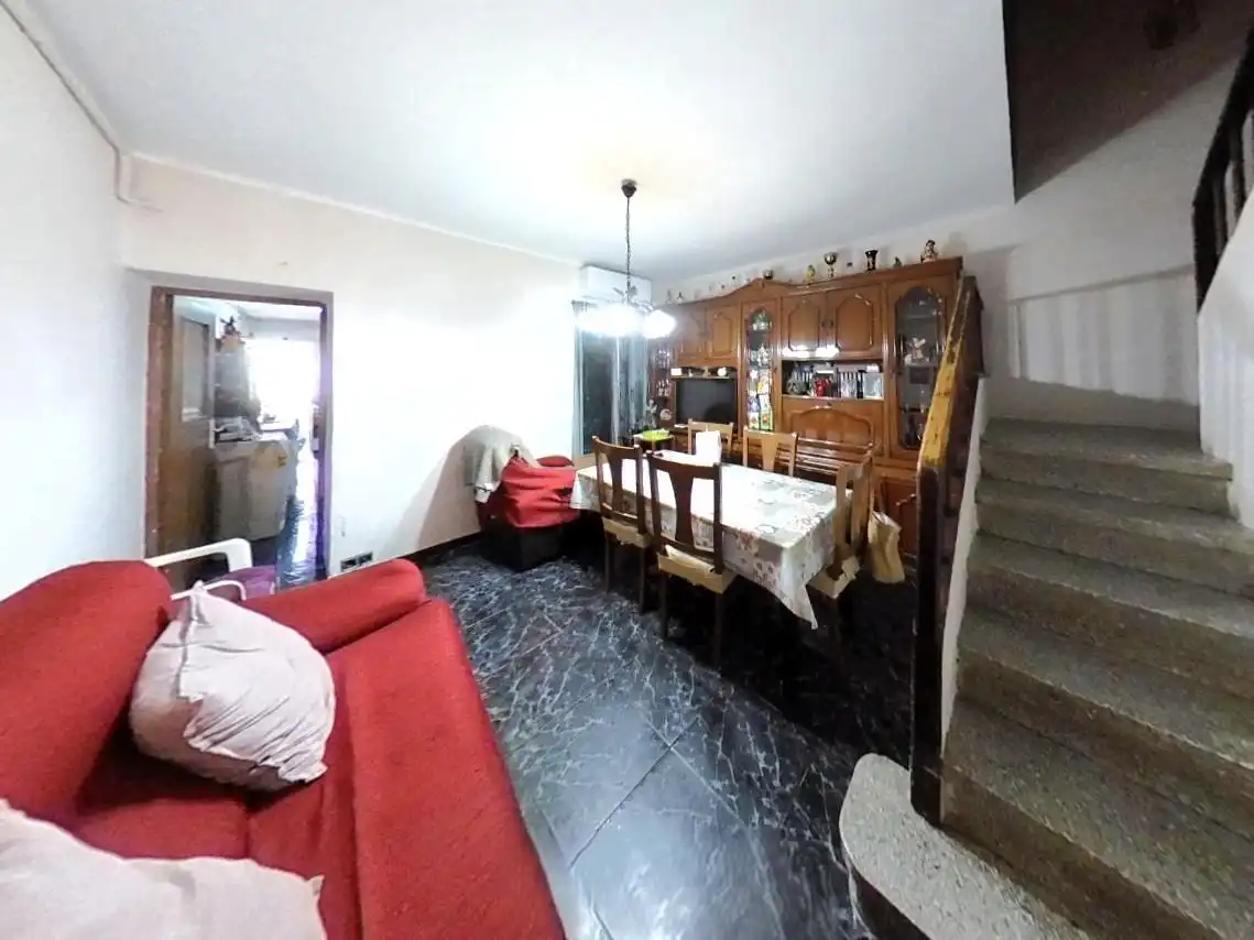 Sala d'estar de Casa adosada en venda en Sant Quirze del Vallès amb Calefacció, Terrassa i Balcó