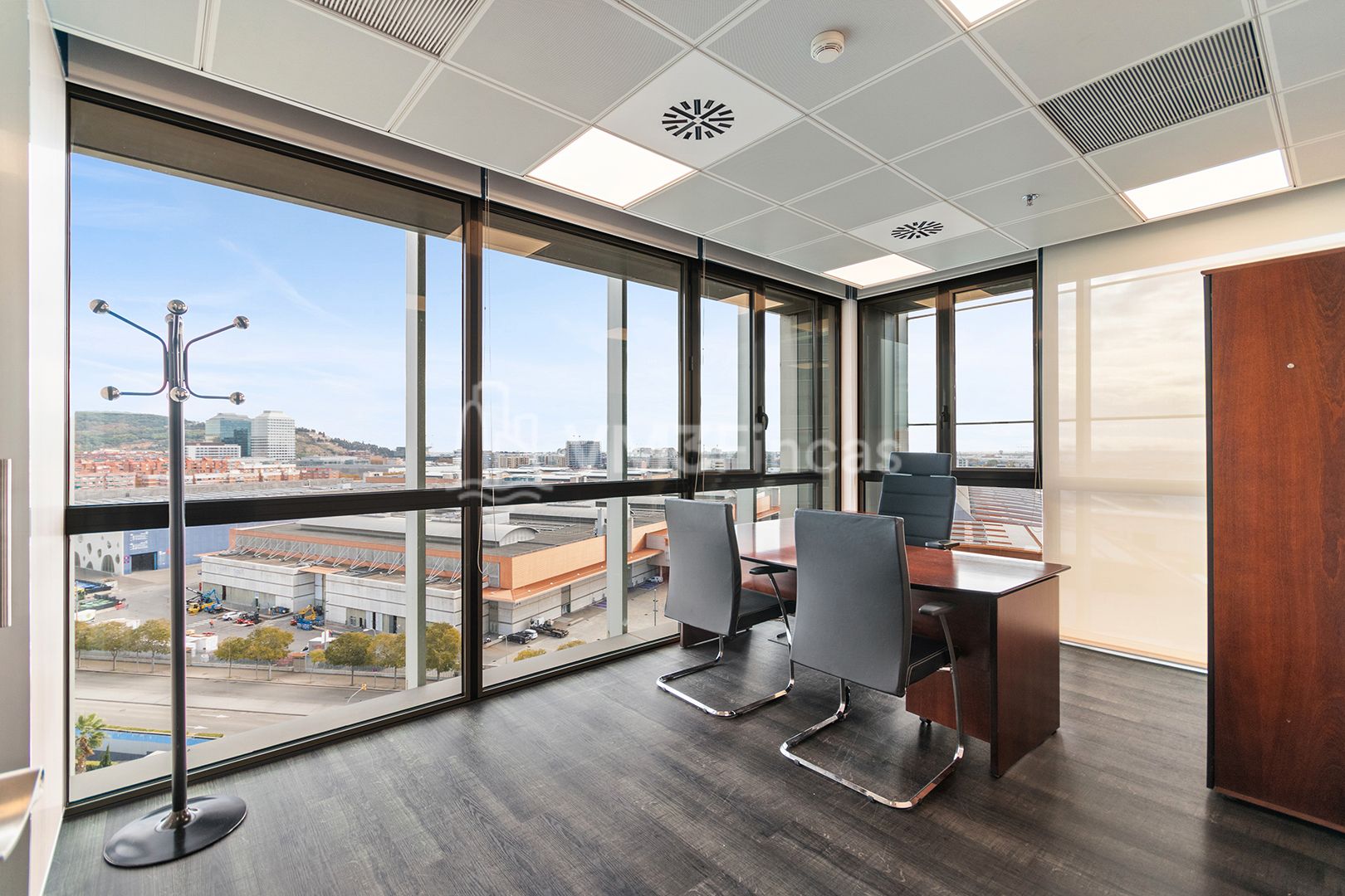 Oficina de lloguer en L'Hospitalet de Llobregat amb Aire condicionat, Calefacció i Traster