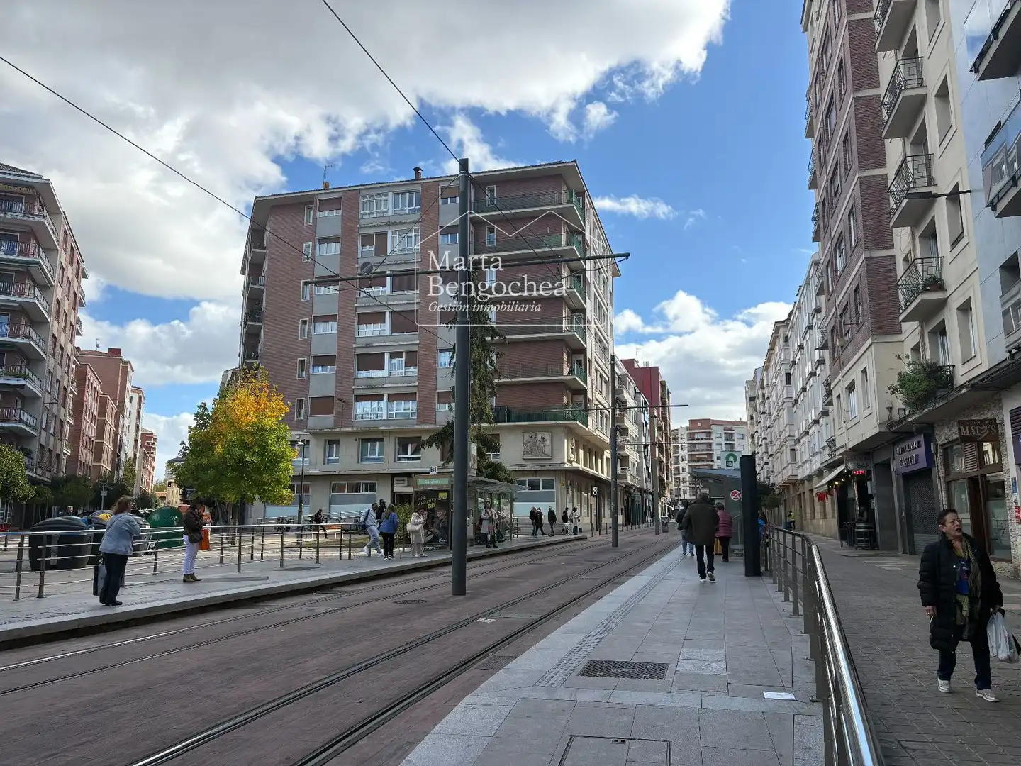 Vista exterior de Piso en venta en Vitoria - Gasteiz con Calefacción, Terraza y Trastero