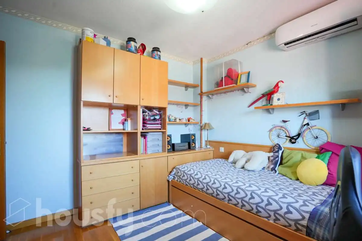 Habitación de Casa o chalet en venta en Rivas-Vaciamadrid con Aire acondicionado, Calefacción y Jardín privado