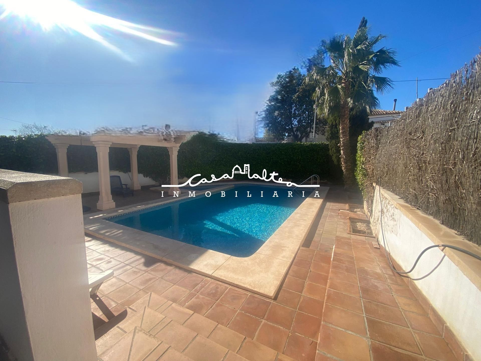 Piscina de Dúplex de alquiler en Altea con Jardín privado, Amueblado y Piscina comunitaria