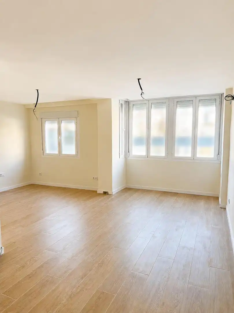 Flat with balcony for sale in Centro