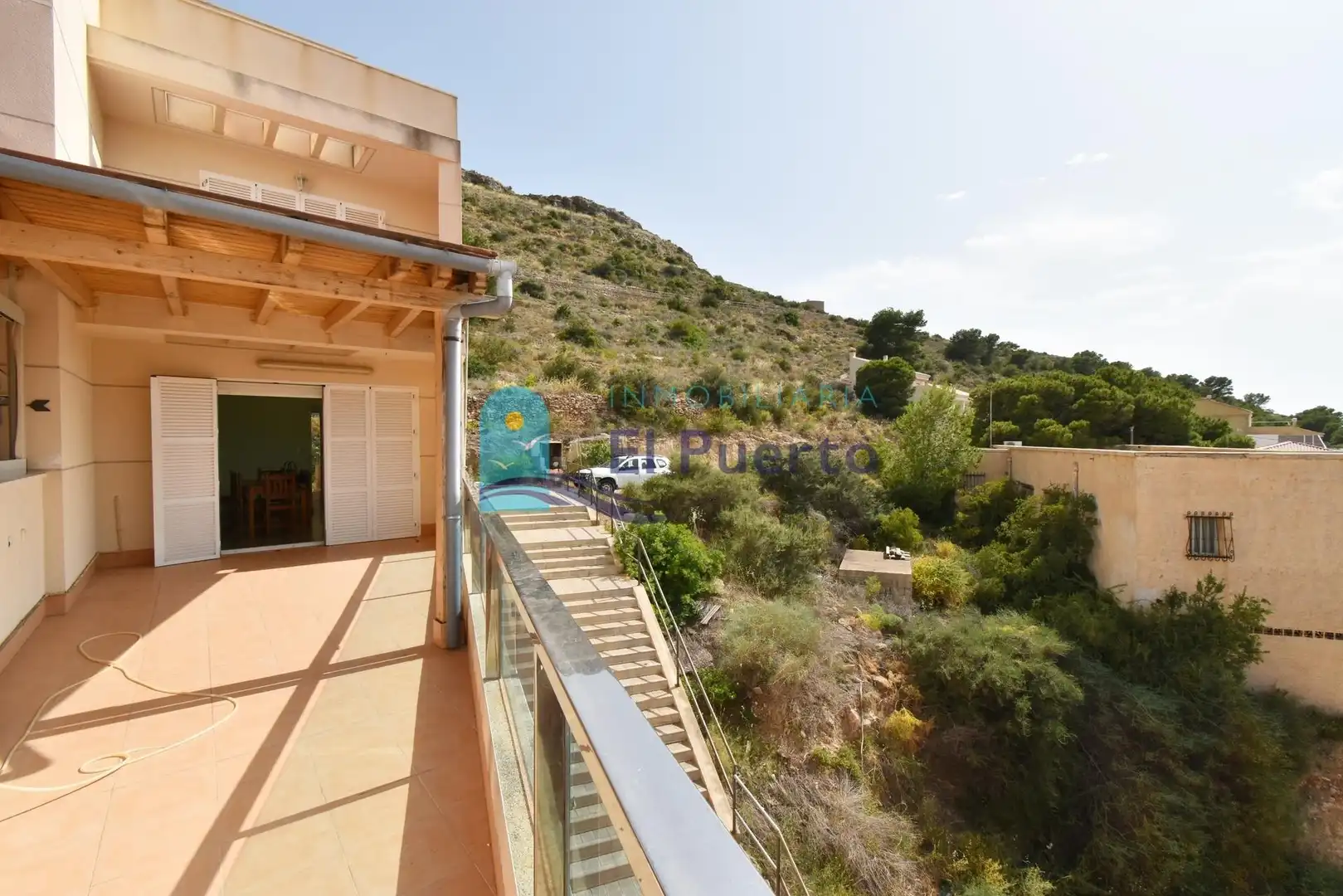 Vista exterior de Dúplex en venda en Cartagena amb Terrassa, Moblat i Balcó