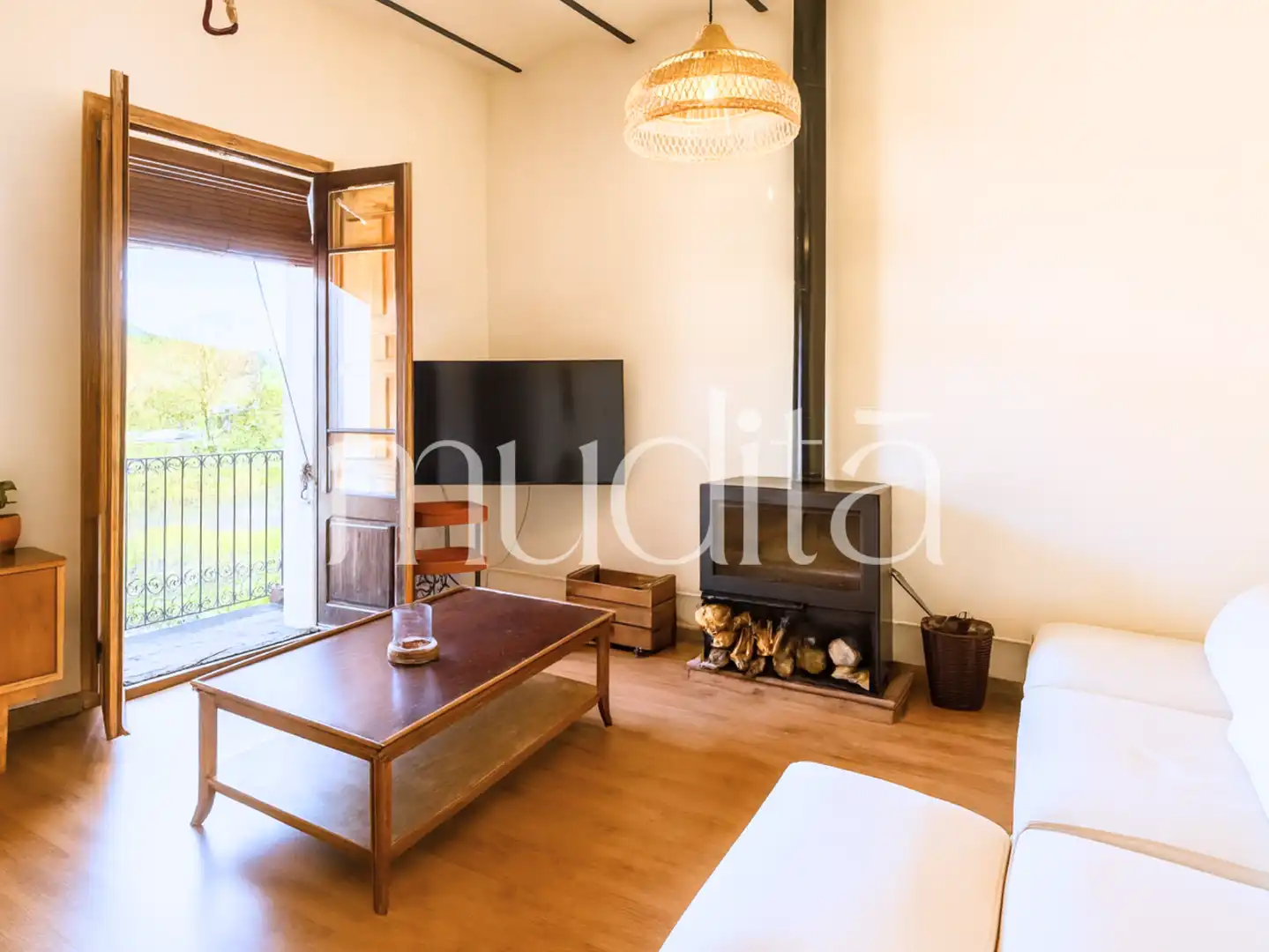 Sala d'estar de Casa adosada en venda en Sant Quirze de Besora amb Calefacció, Terrassa i Traster